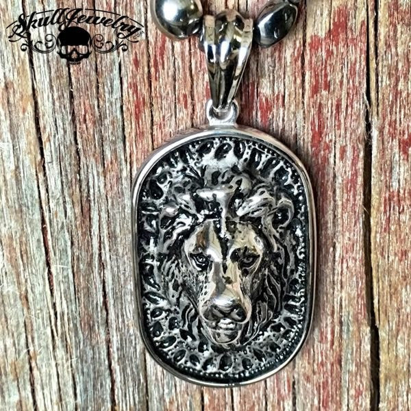 lion pendant