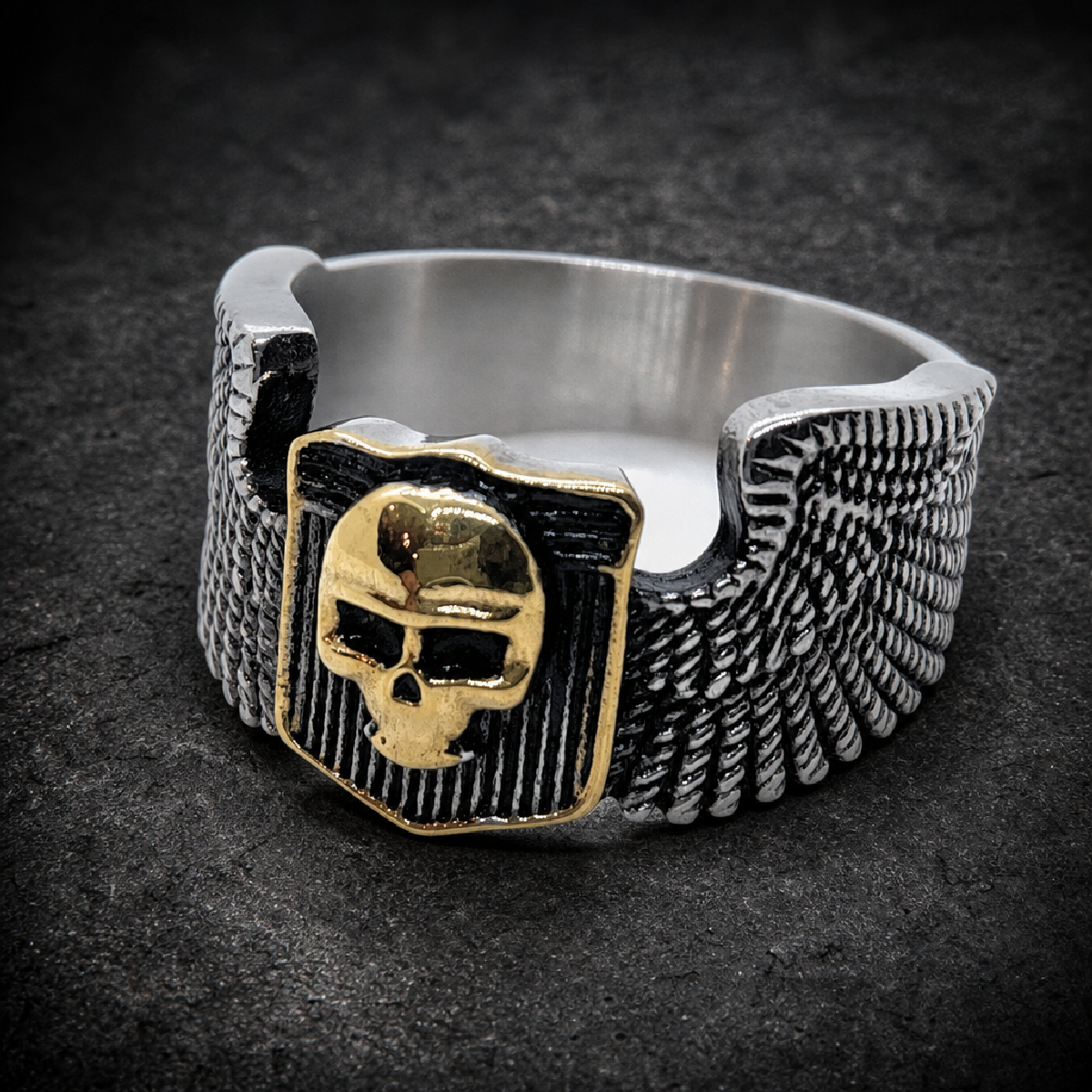 Outlaw Biker Skull Ring - 316L stainless steel unisex jewelry (R0328)