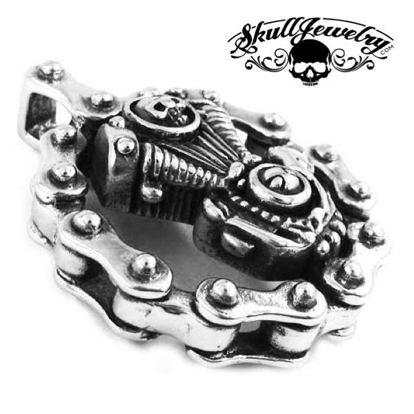 Grande, audaz y pesado de la motocicleta del motor colgante
