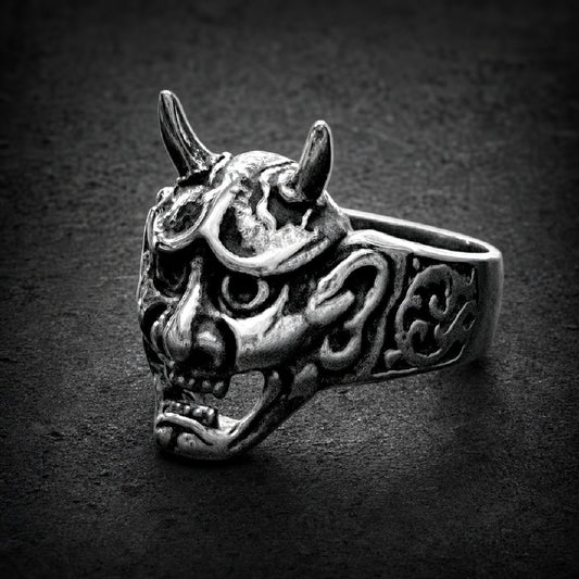 Shout At The Devil - Skull ring (#563)