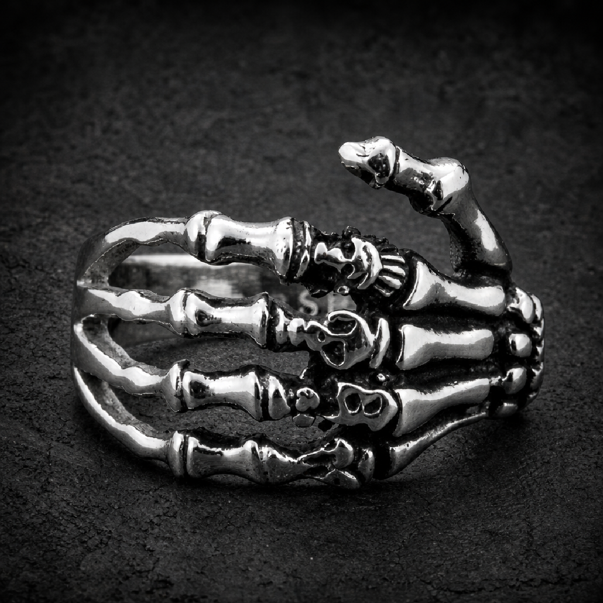 Skeleton Hand w/Skulls Ring - 316L stainless steel unisex jewelry (R0415)