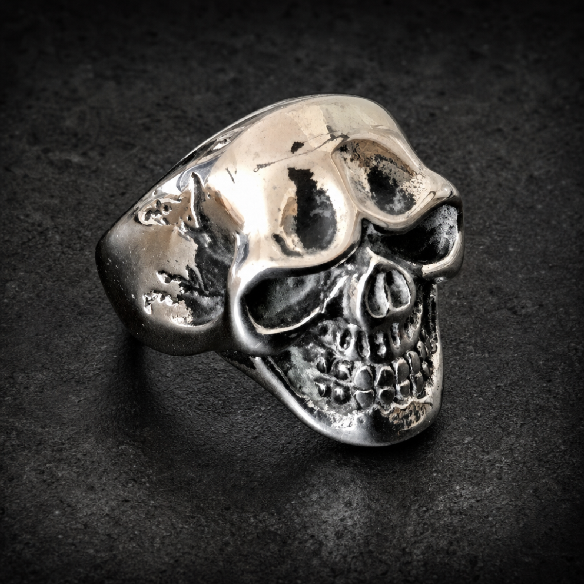 Skully - Skull Ring With Cracks On The Sides - 316L stainless steel unisex jewelry (R0621)