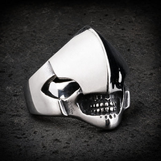 Spectral Revenant — 316L Stainless Steel Skull Mask Ring