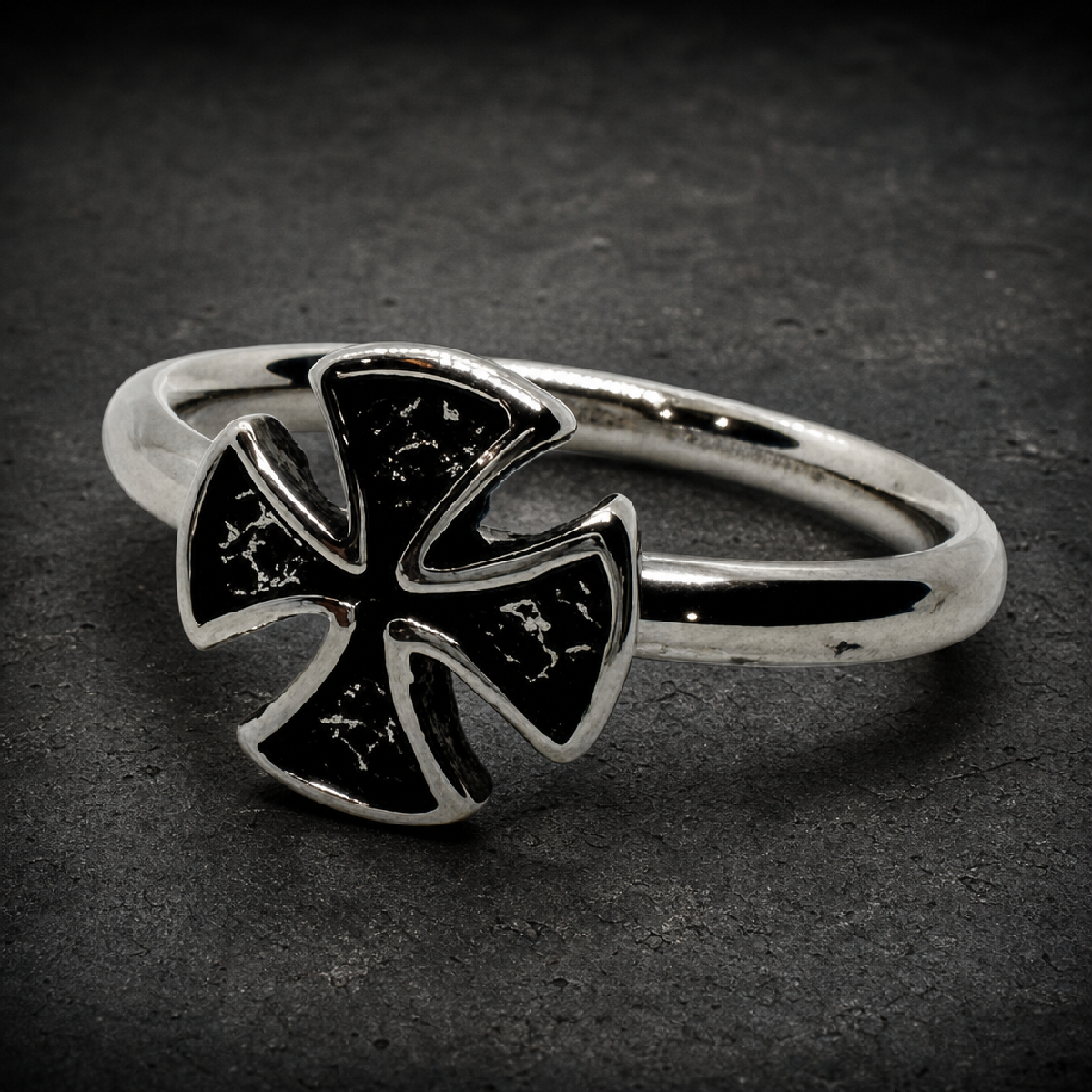 Stainless Steel Iron Cross Ring - 316L stainless steel unisex jewelry (R0362)