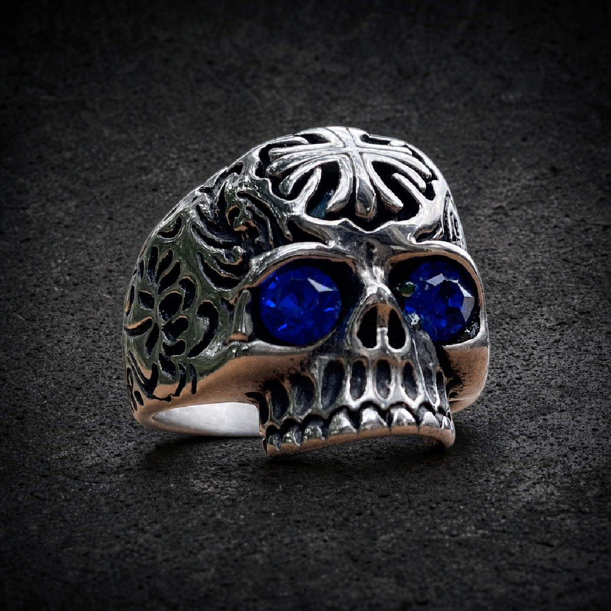 The Story In Your Eyes - Blue Eyes Skull Ring - 316L stainless steel unisex jewelry (R0614)
