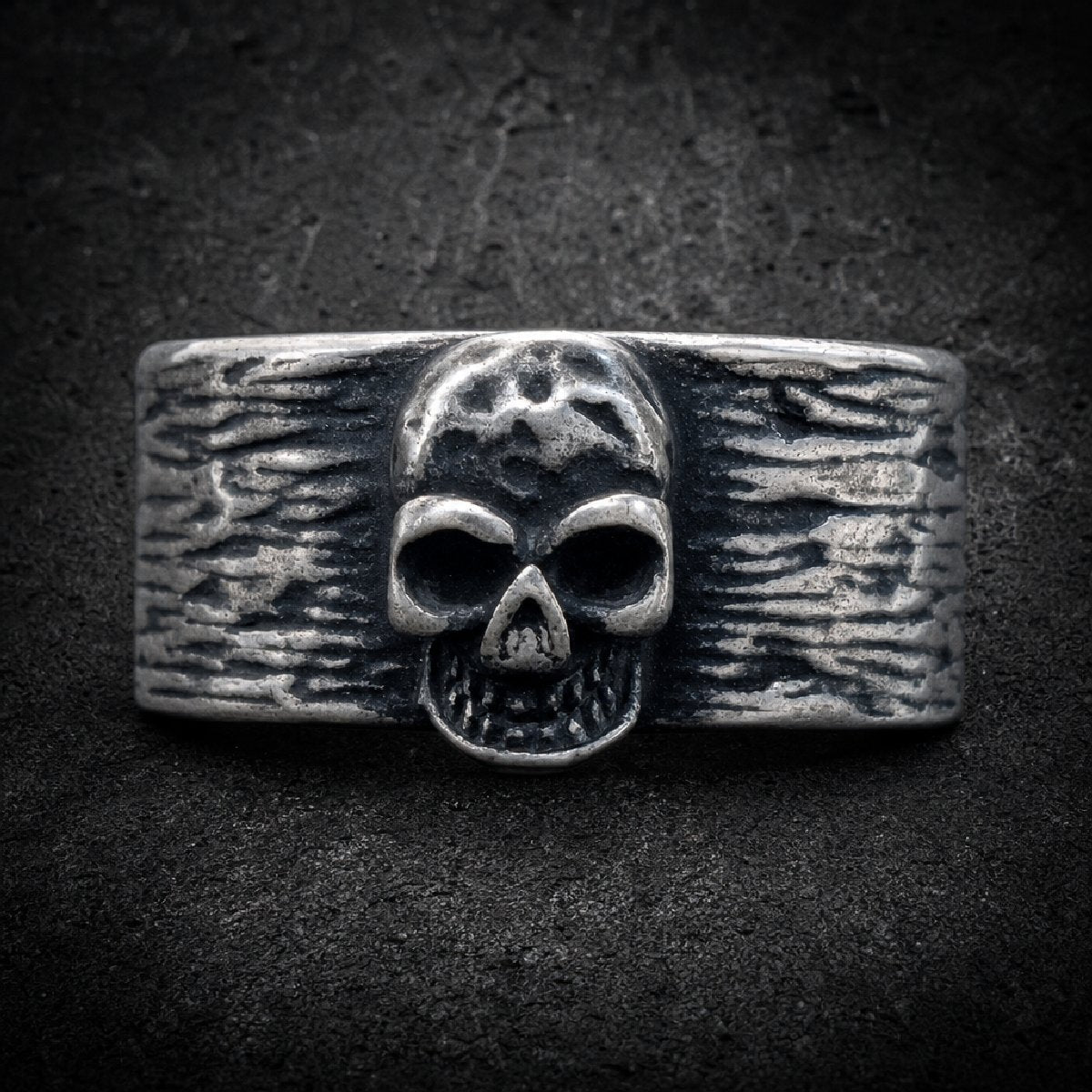 Vintage Outlaw Skull Ring (#c410)