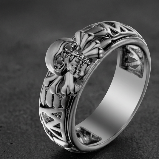 'Beyond The Black Diamond Gates' Skull Ring (w026)